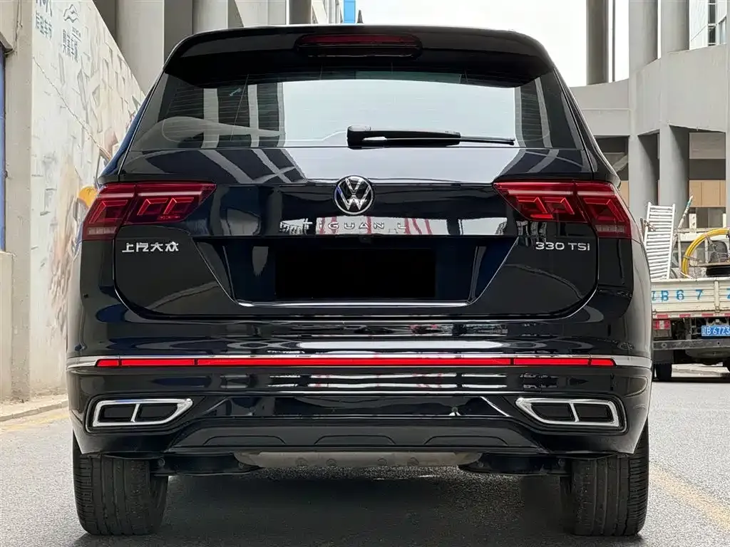 Volkswagen Tiguan L — фото 4