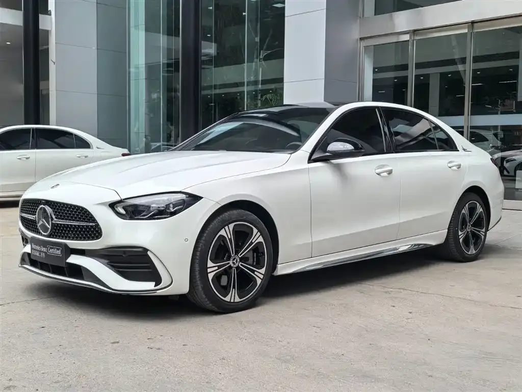 Mercedes-Benz C-Class — фото 1