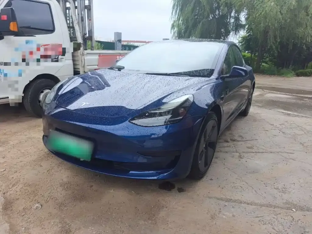 Tesla Model 3 — фото 3