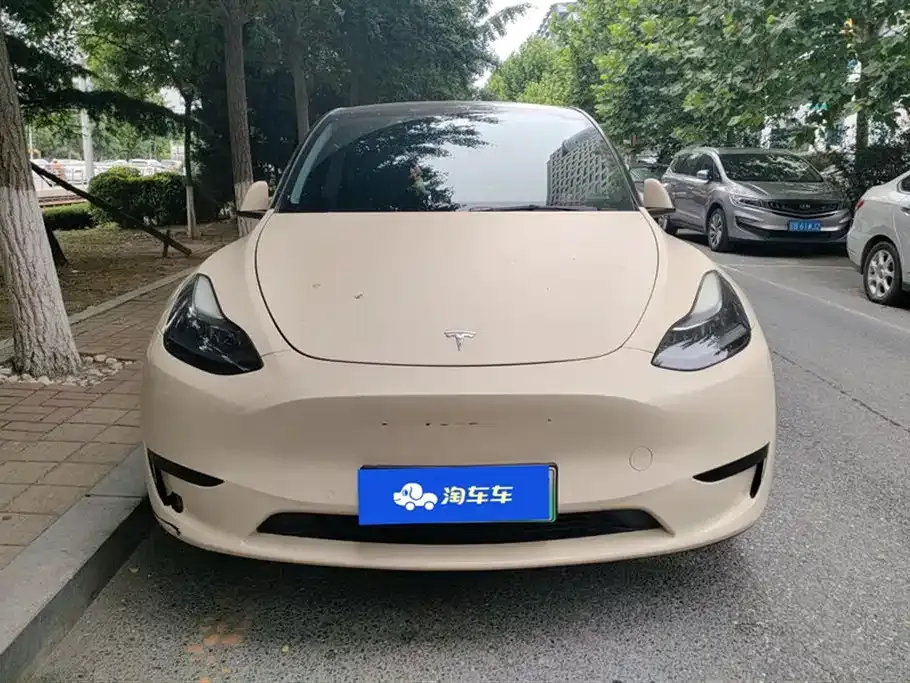 Tesla Model Y — фото 5