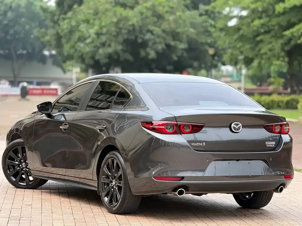 Mazda 3 Axela — фото 2