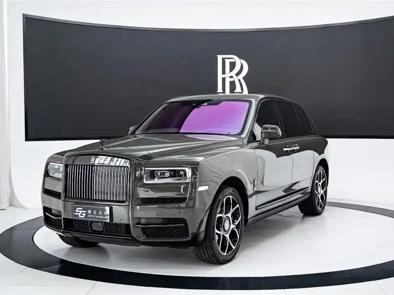 Rolls-Royce Cullinan — фото 1