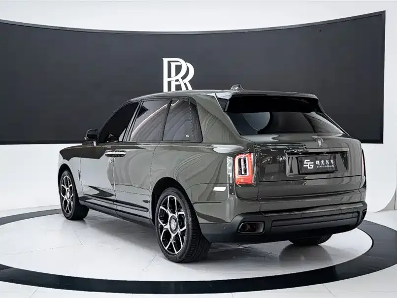 Rolls-Royce Cullinan — фото 8