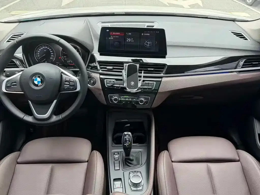 BMW X1 — фото 4