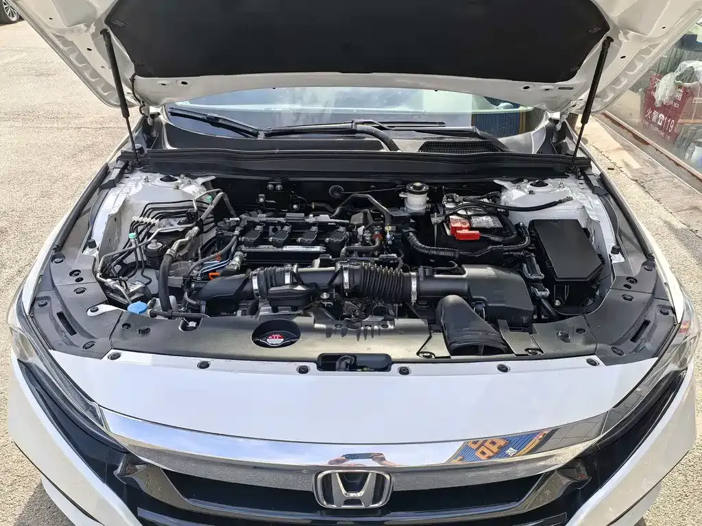Honda Accord — фото 3
