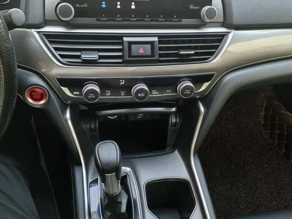 Honda Accord — фото 5