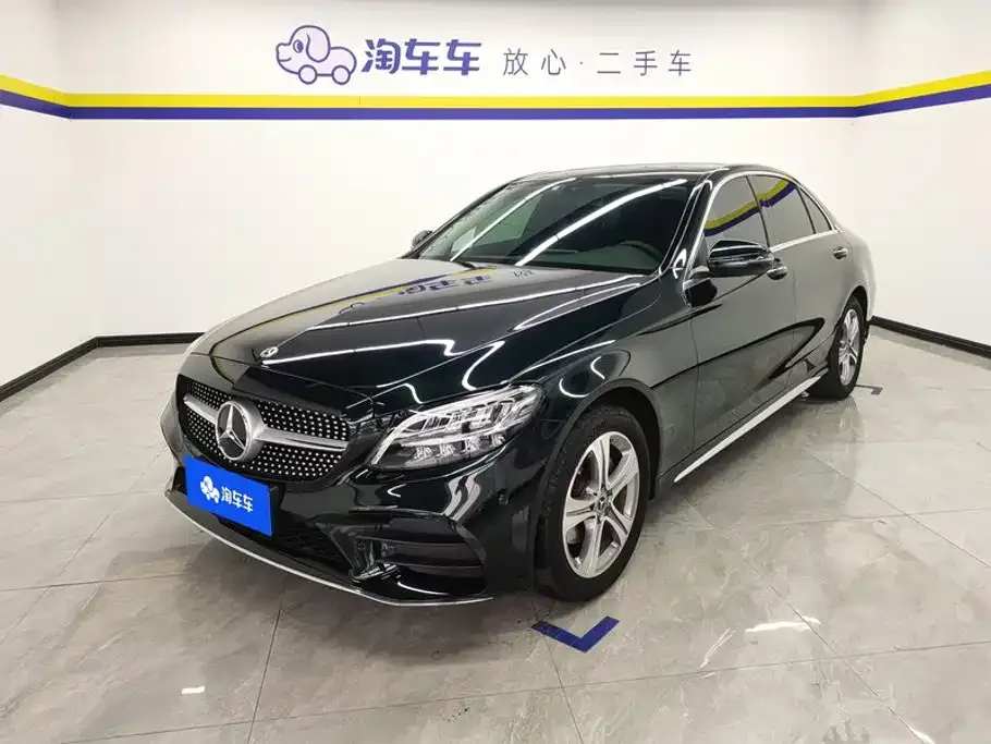 Mercedes-Benz C-Class — фото 1