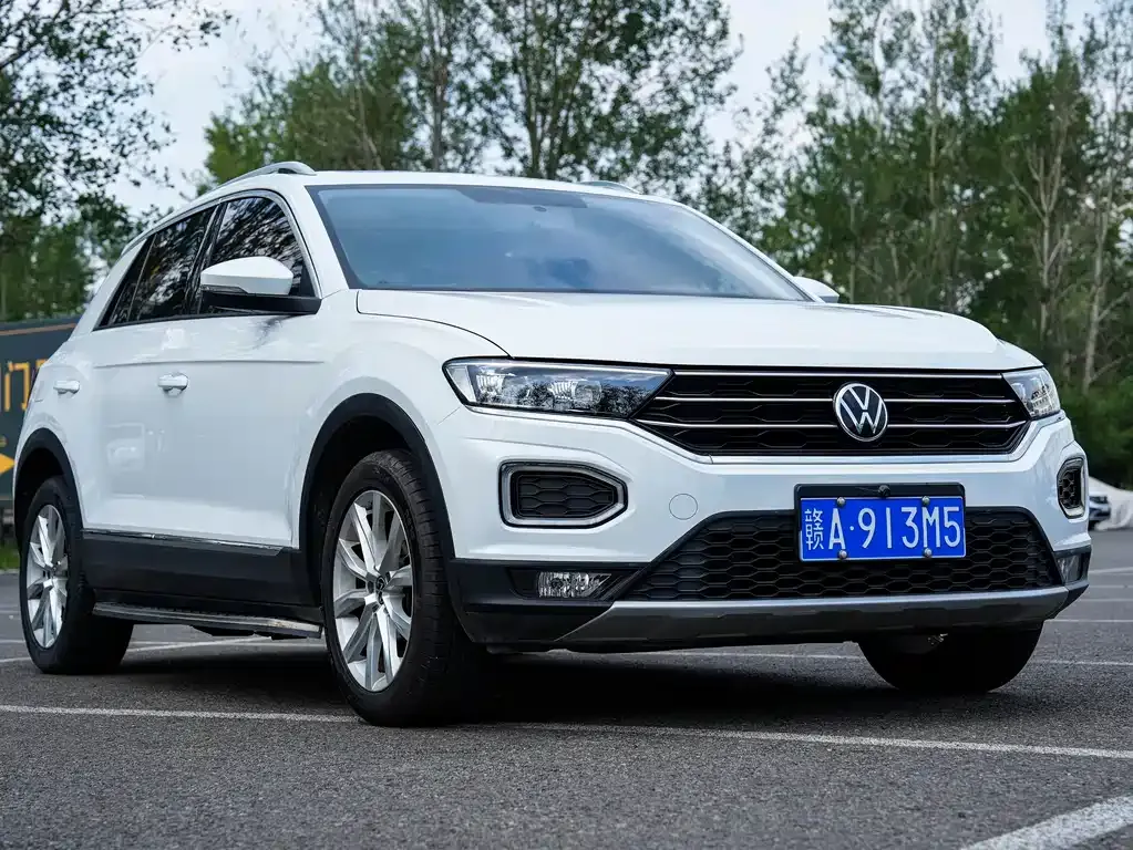 Volkswagen T-Roc — фото 7