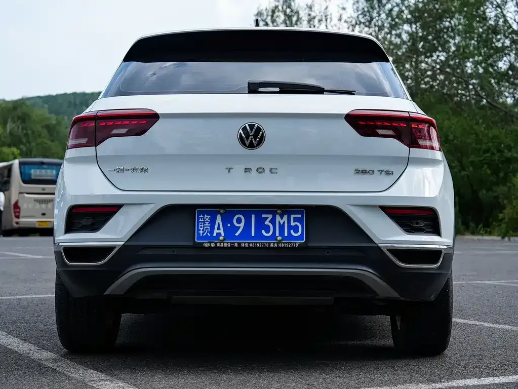 Volkswagen T-Roc — фото 3