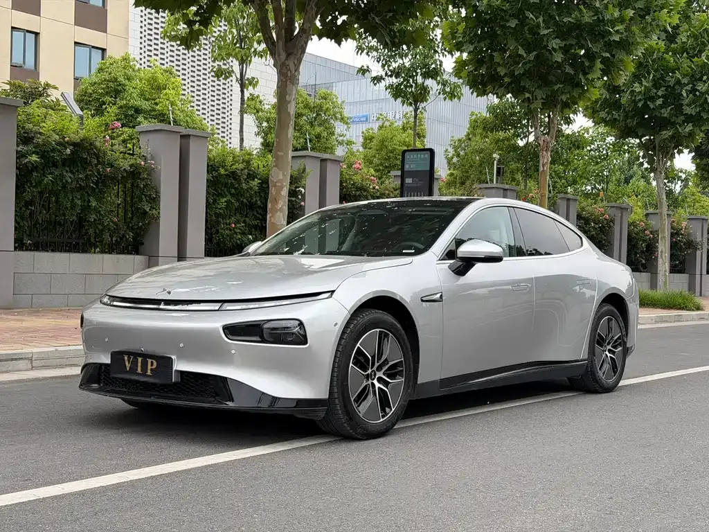 XPeng P7