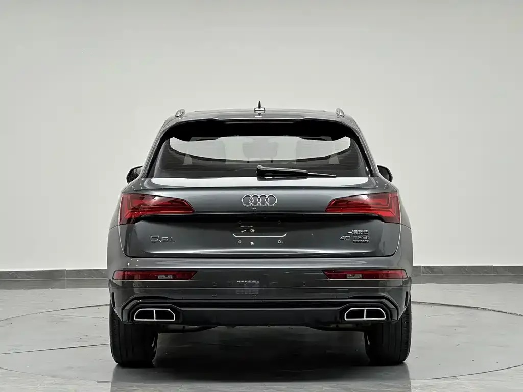 Audi Q5L — фото 3