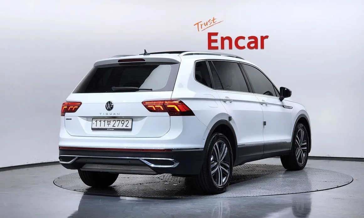 Volkswagen Tiguan — фото 4