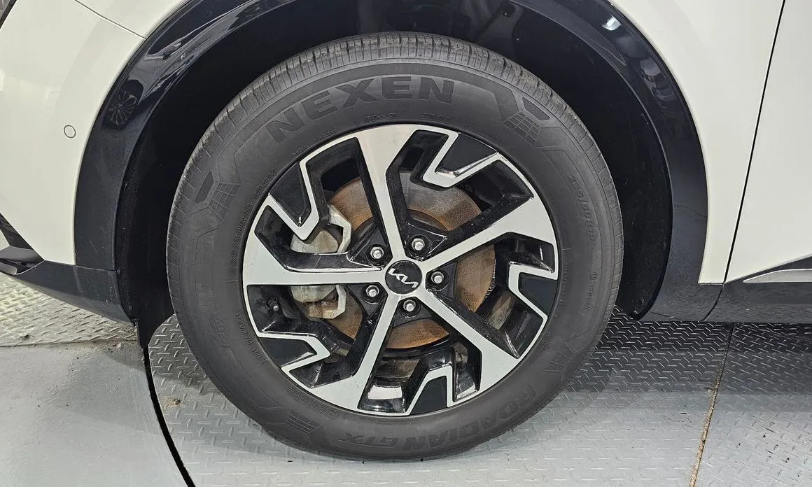 Kia Sportage — фото 10