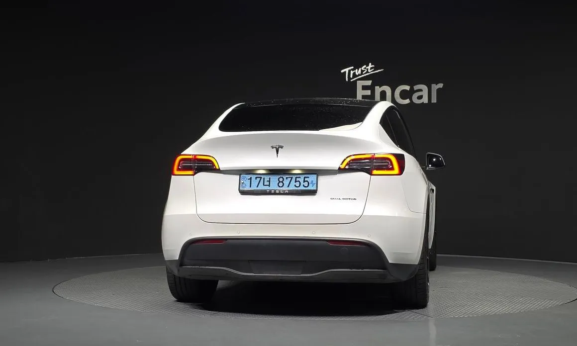 Tesla Model Y — фото 4
