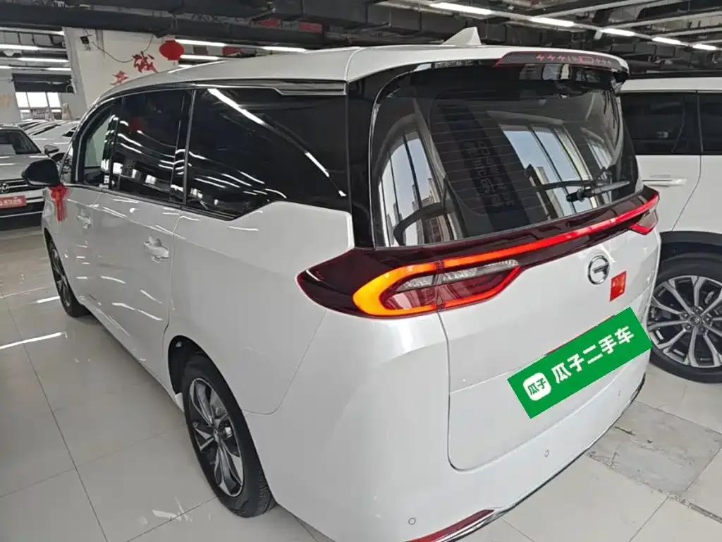GAC Motor Trumpchi M6 — фото 10