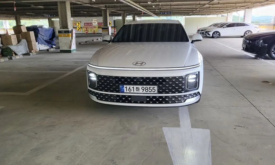 Hyundai Grandeur — фото 1