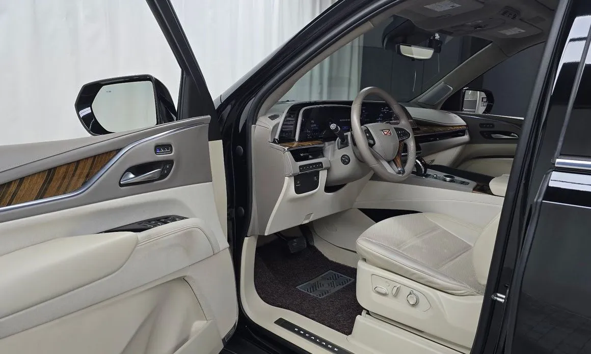 Cadillac Escalade 2023 из KR, фото 7