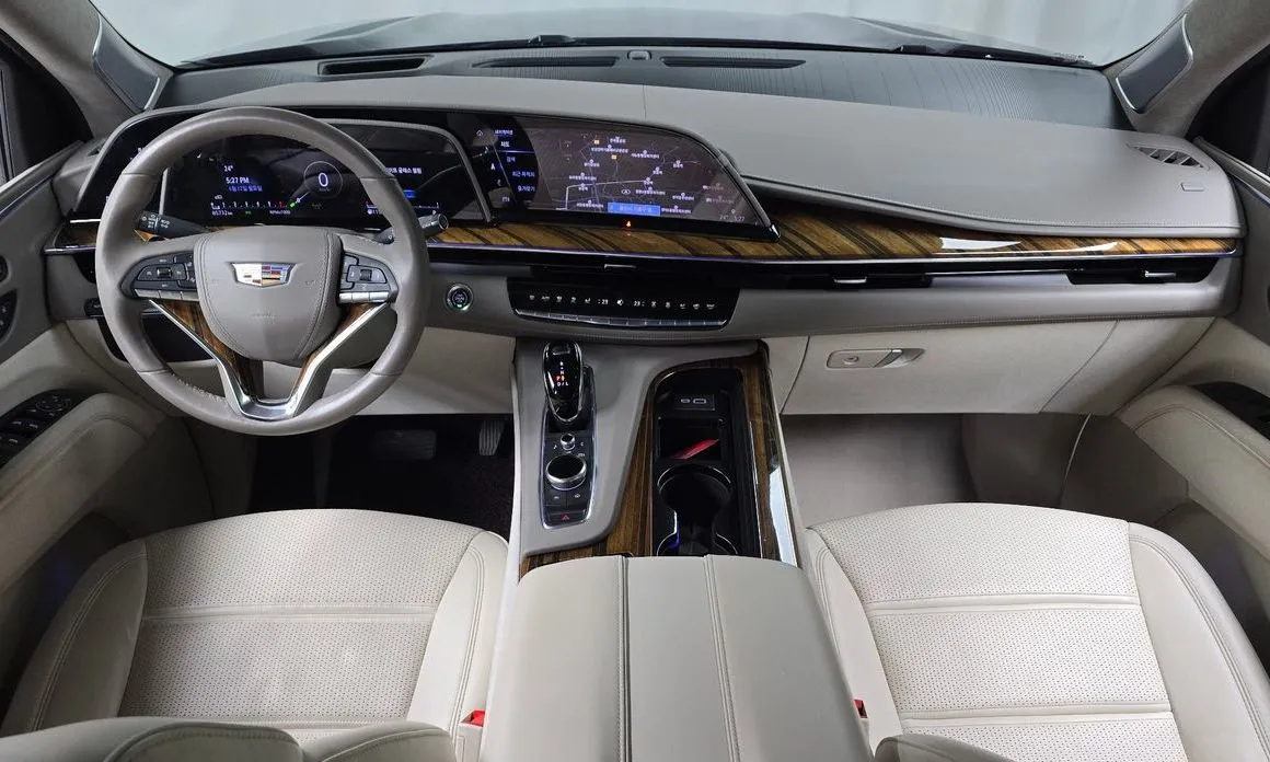 Cadillac Escalade 2023 из KR, фото 8