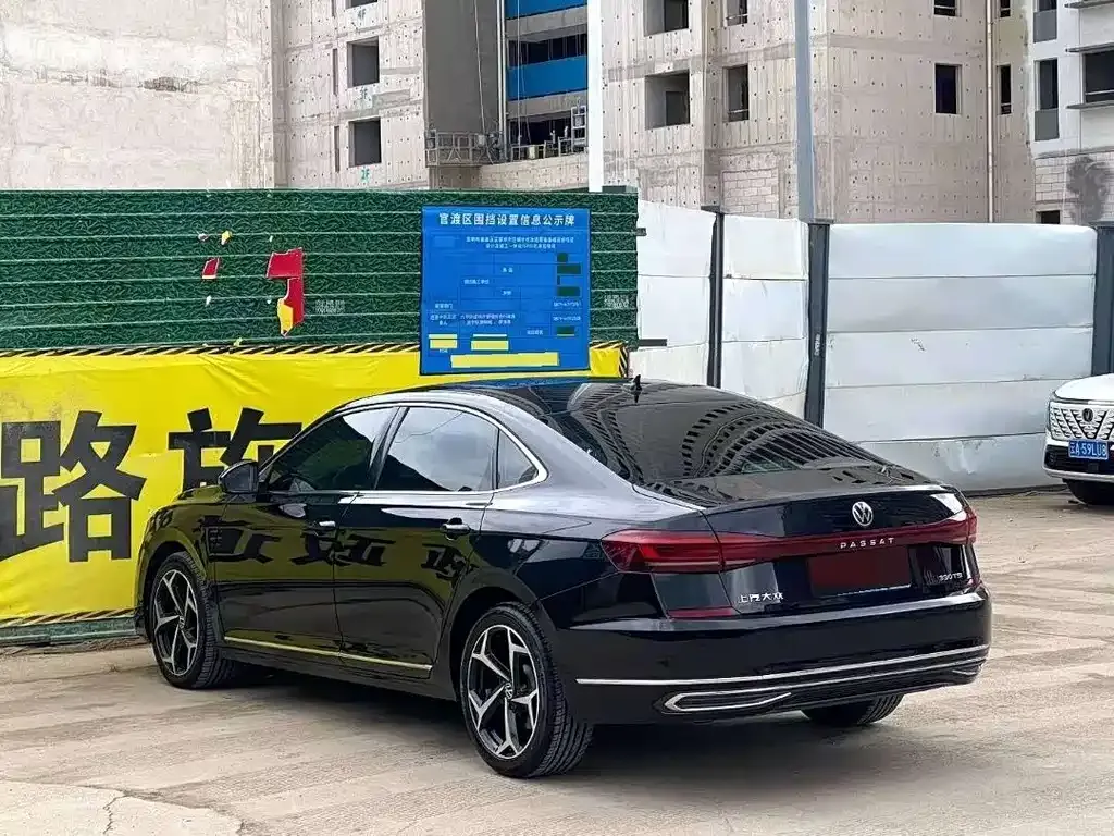 Volkswagen Passat — фото 6