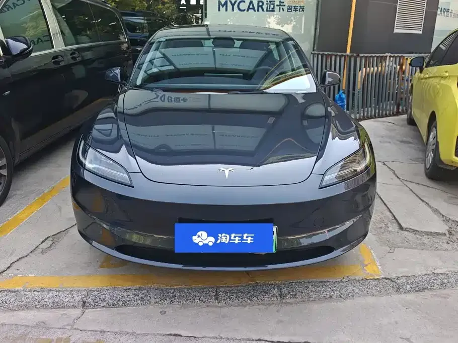 Tesla Model 3 — фото 10