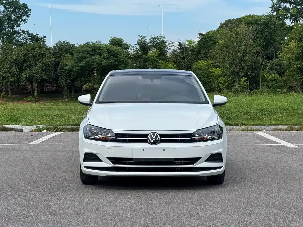 Volkswagen Polo — фото 2