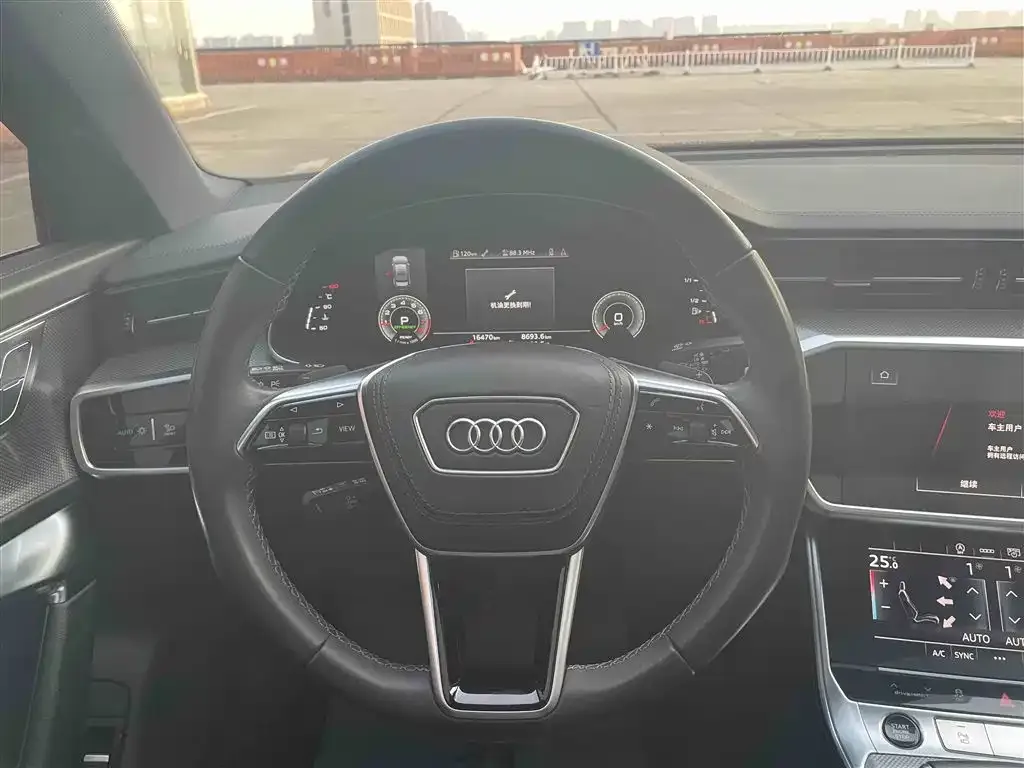 Audi A6L — фото 9