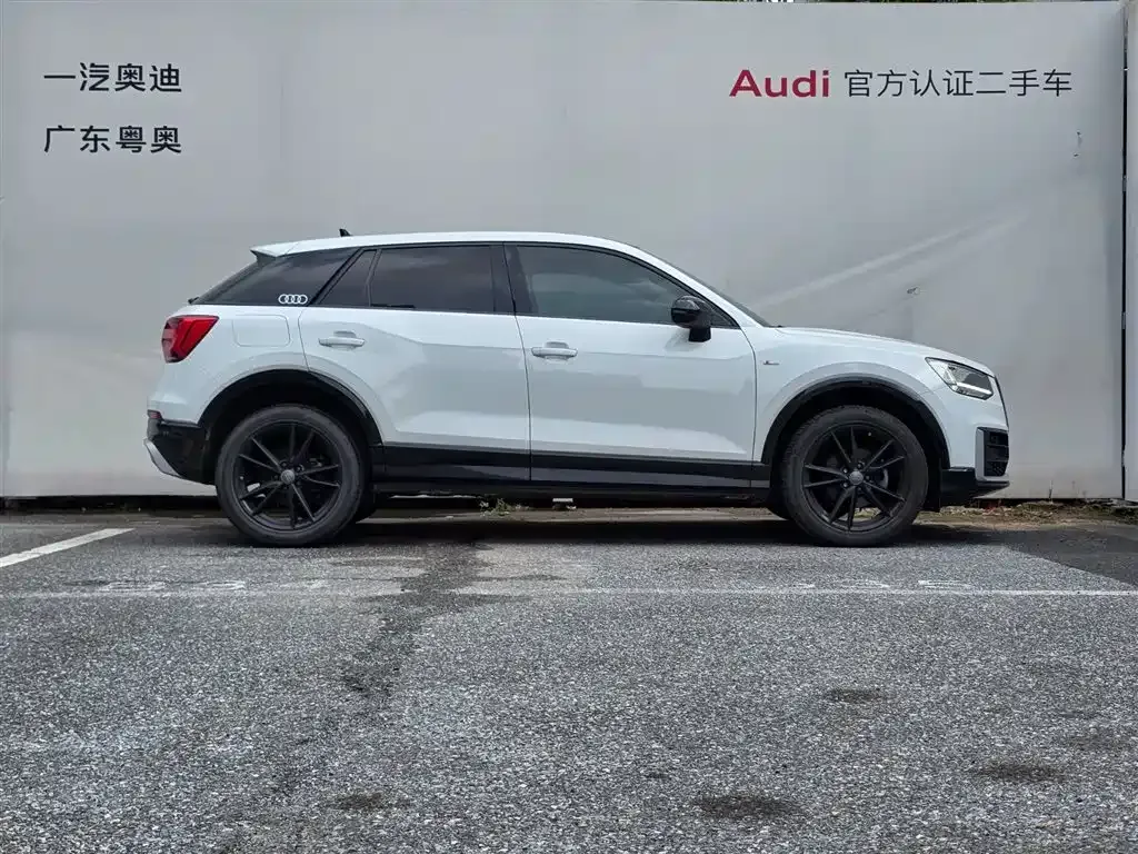 Audi Q2L 2021 из CN, фото 8
