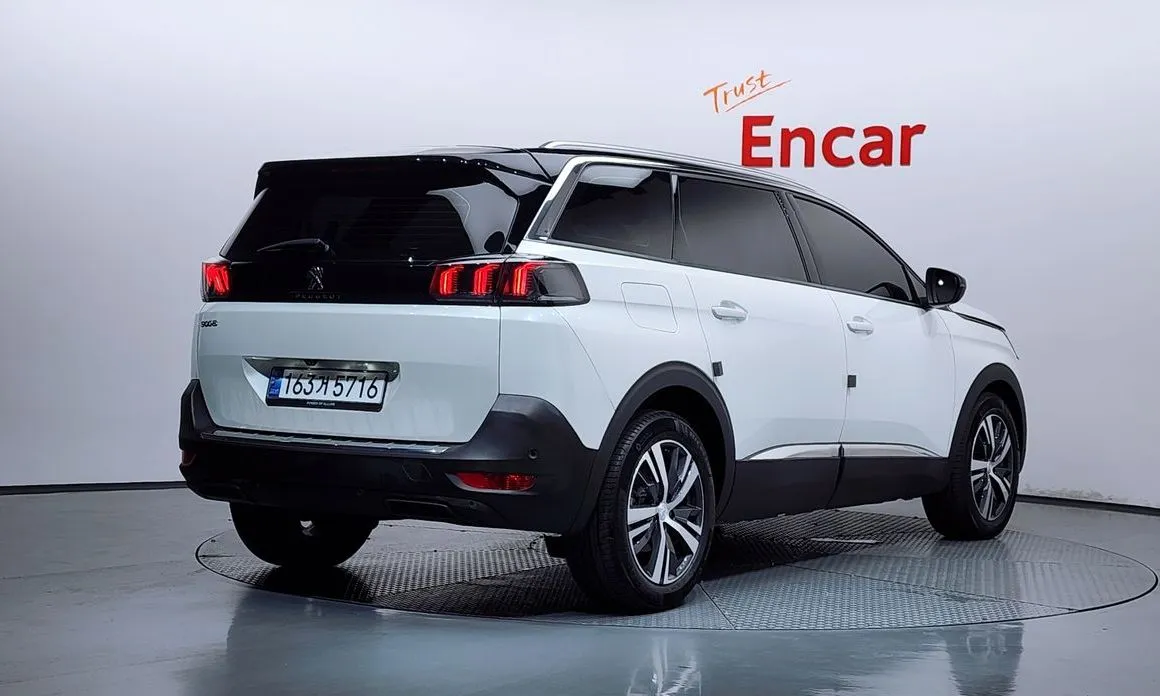 Peugeot 5008 2024 из KR, фото 6
