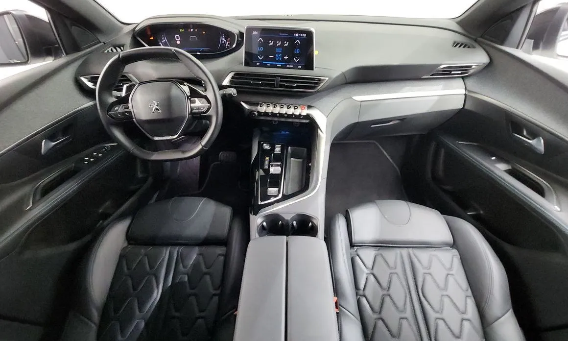 Peugeot 5008 2024 из KR, фото 10