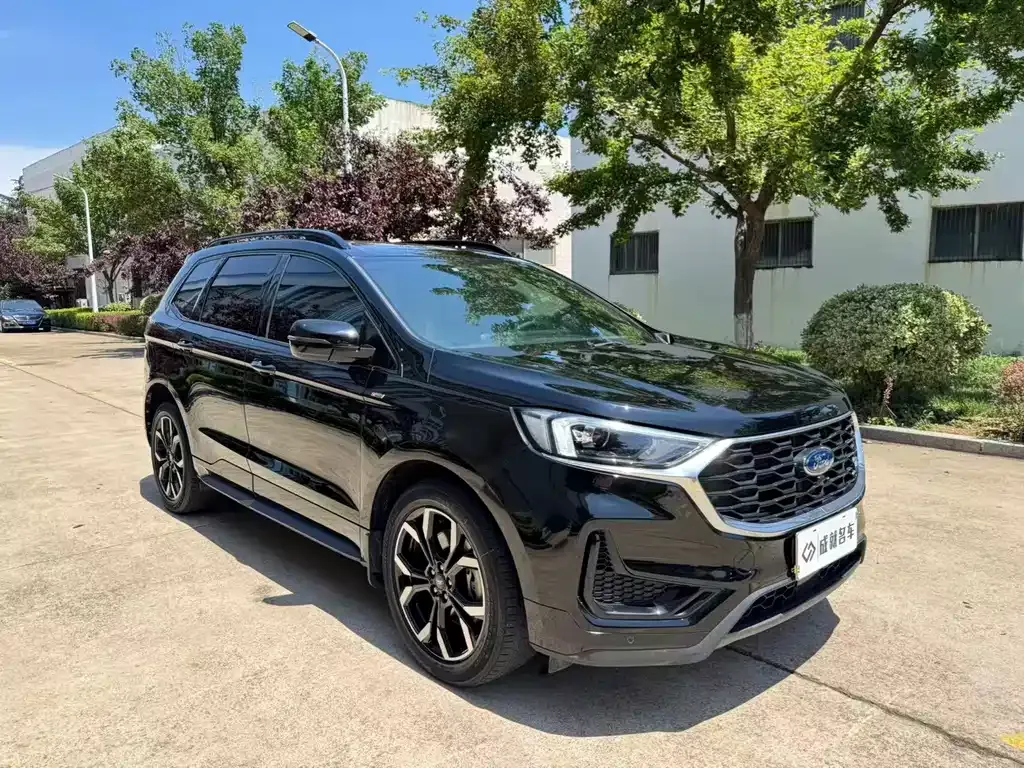 Ford Edge — фото 7
