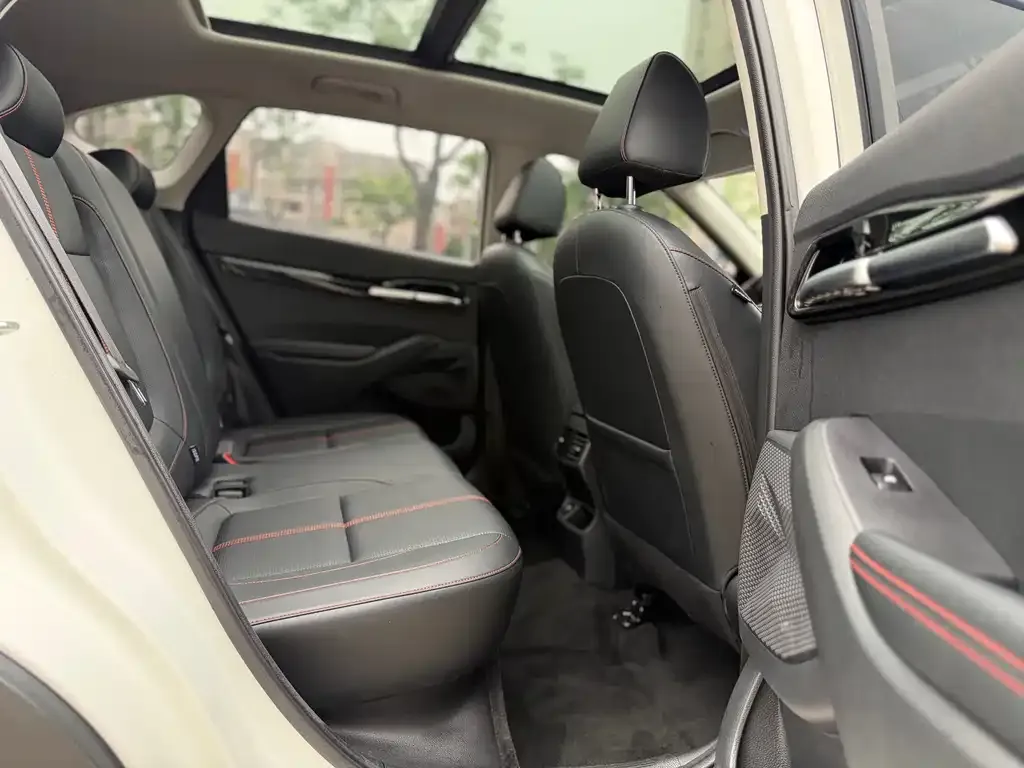 Kia KX3 2022 из CN, фото 4