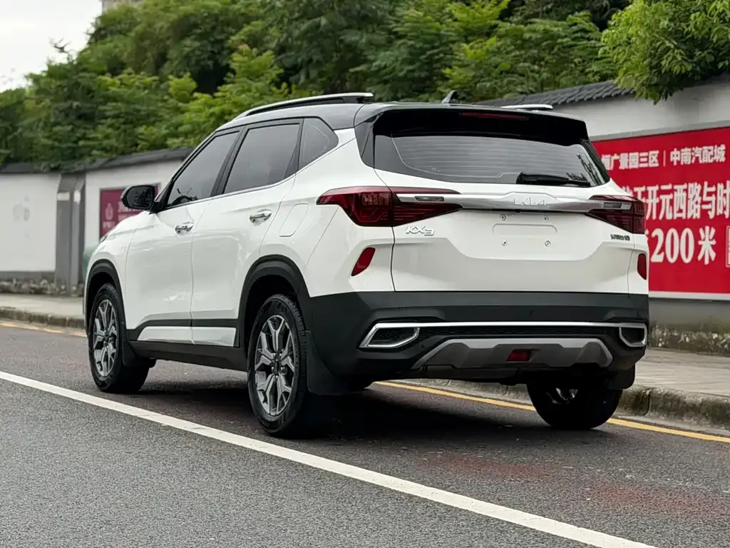 Kia KX3 2022 из CN, фото 8