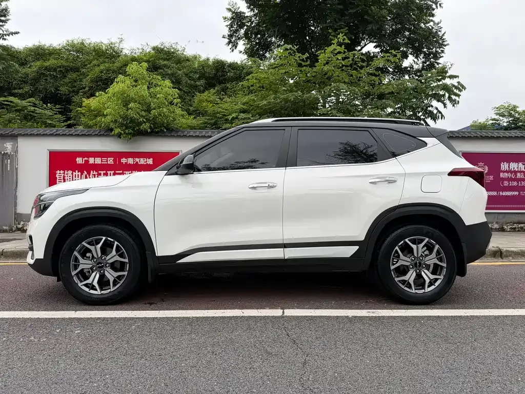 Kia KX3 2022 из CN, фото 9