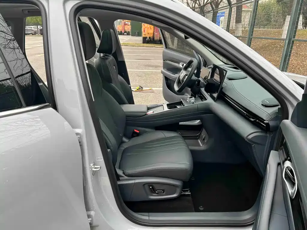 Geely Galaxy E5 2025 из CN, фото 3