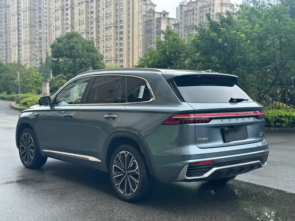 Geely Xingyue L — фото 8