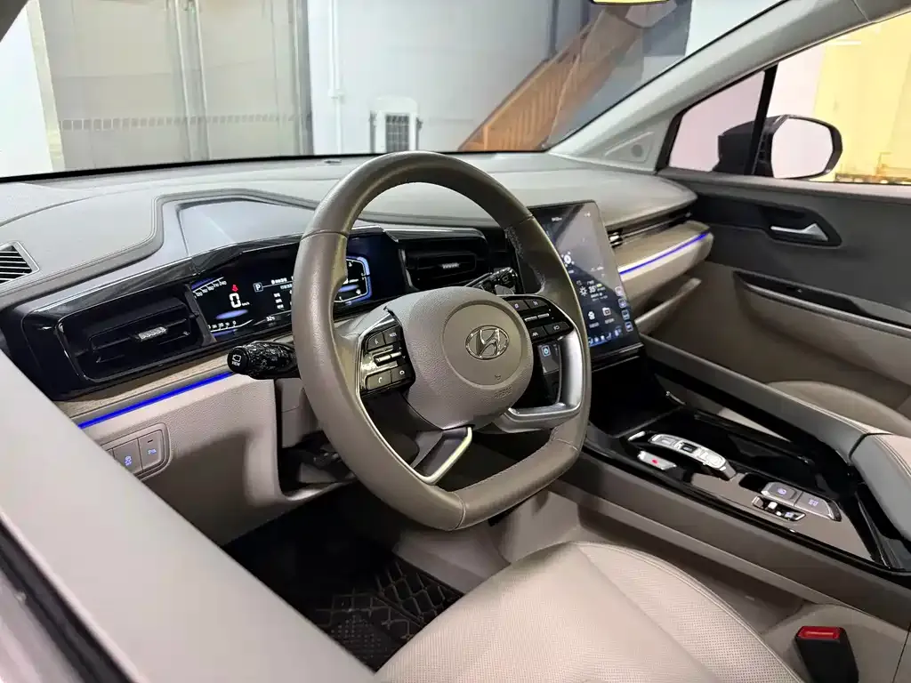 Hyundai Custo — фото 2