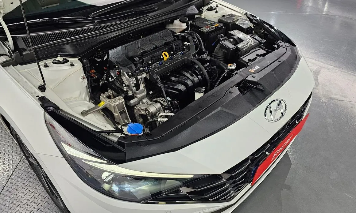 Hyundai AVANTE 2023 из KR, фото 3