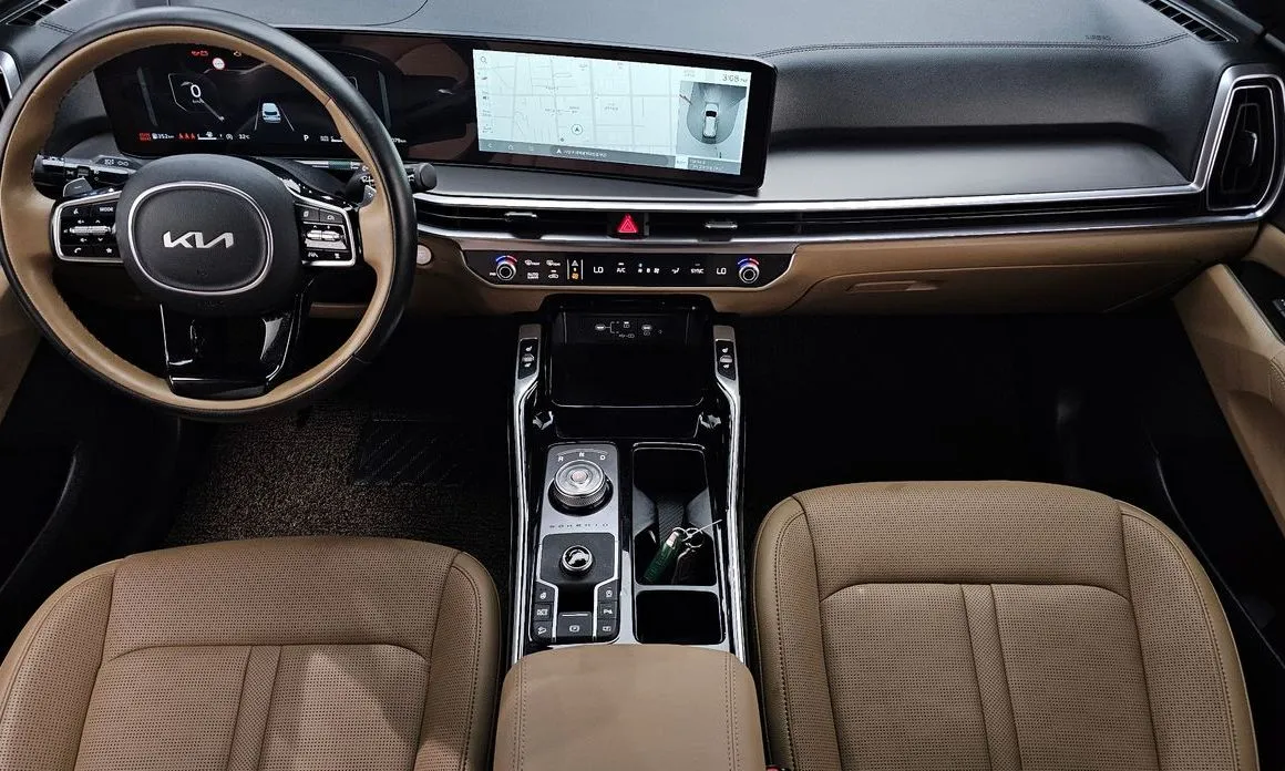 Kia Sorento — фото 7