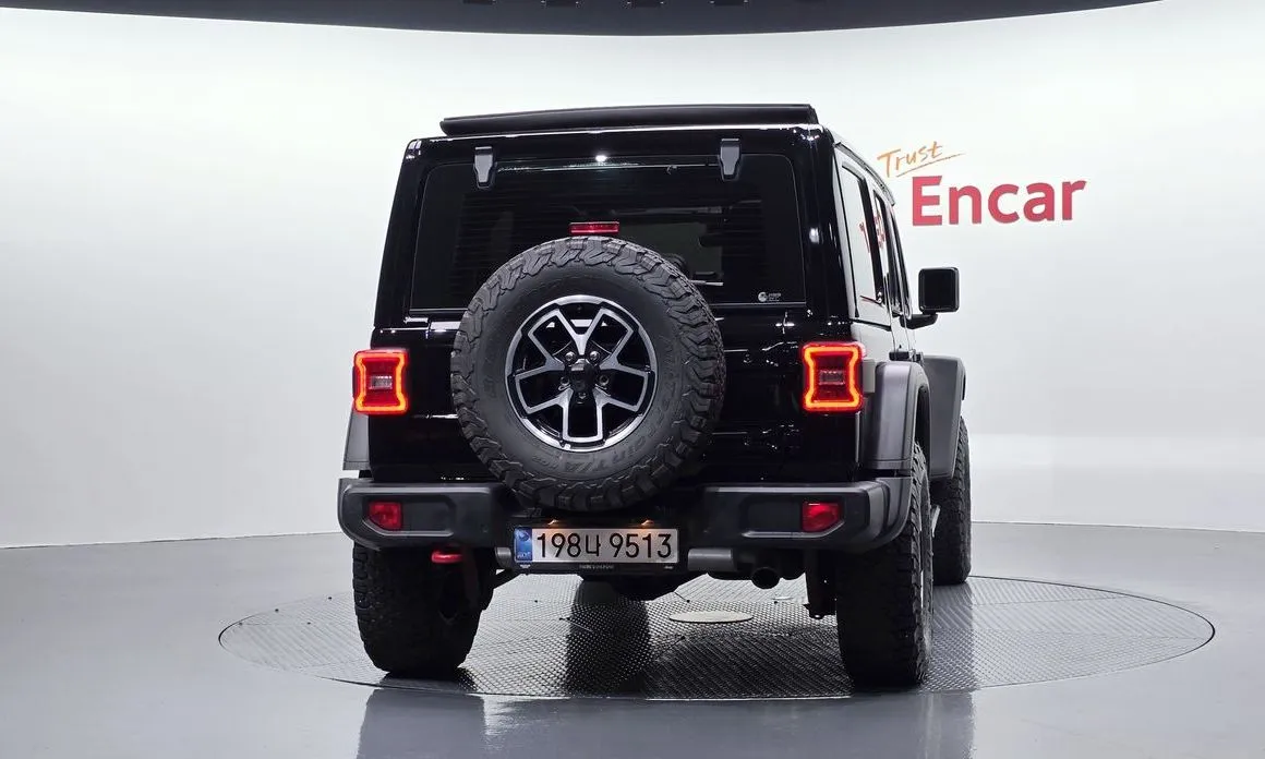Jeep Wrangler — фото 2