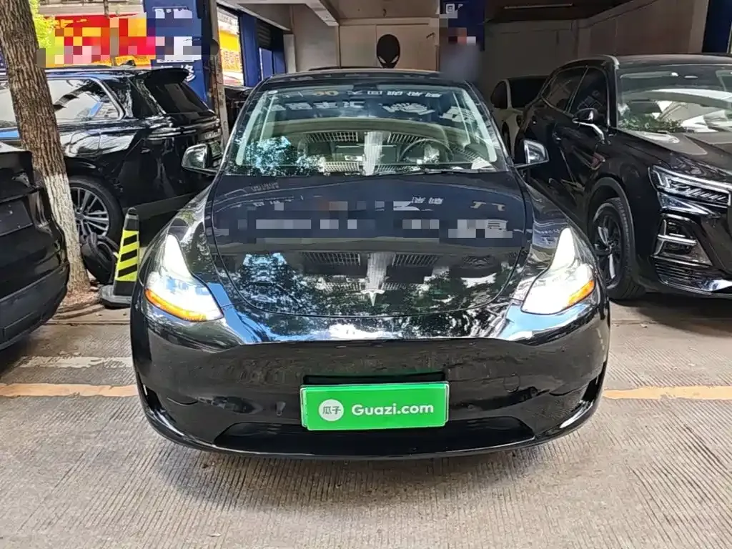 Tesla Model Y — фото 6