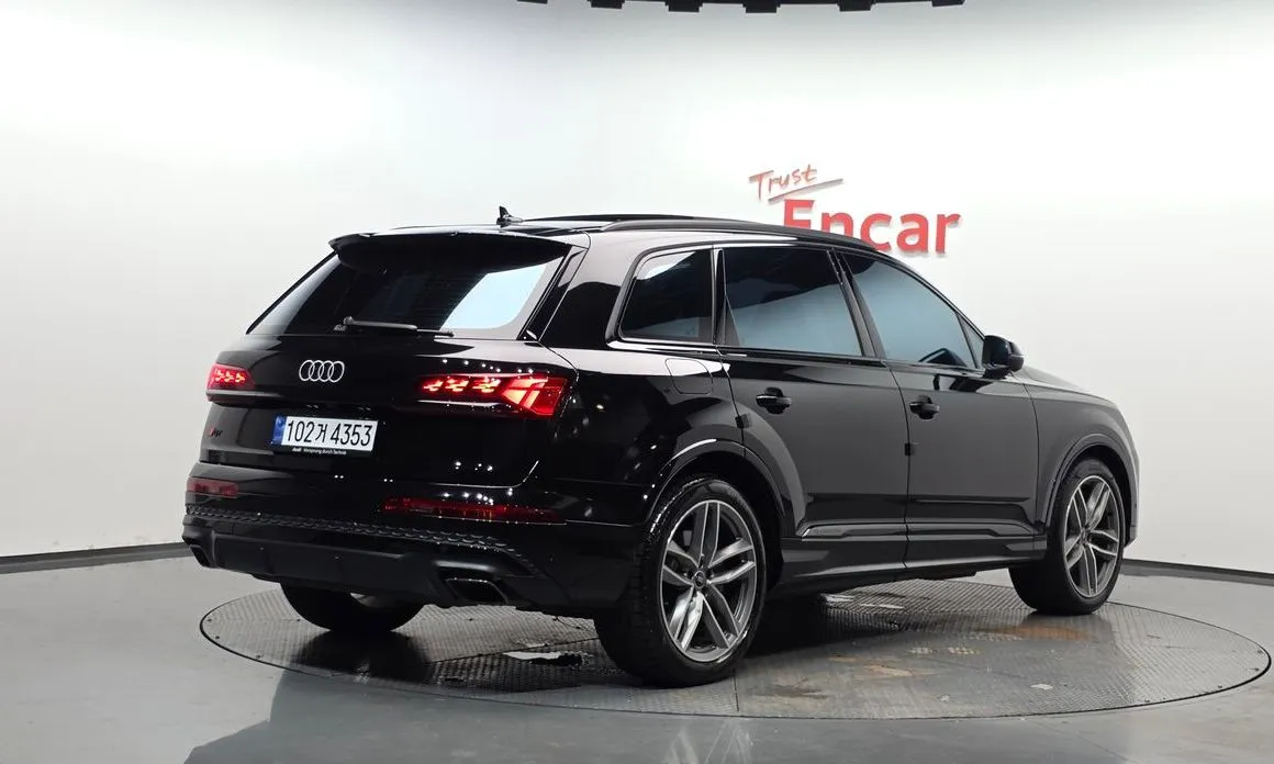 Audi Q7 — фото 4