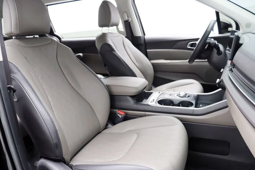 Kia Carnival 2025 из KR, фото 3