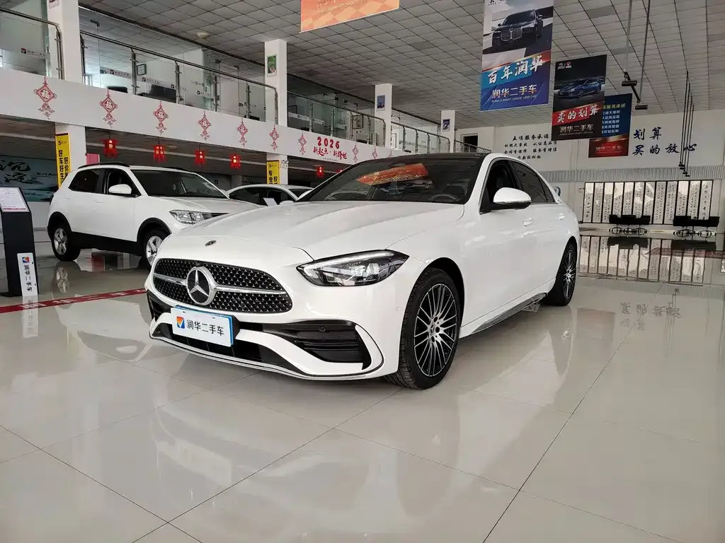 Mercedes-Benz C-Class — фото 1