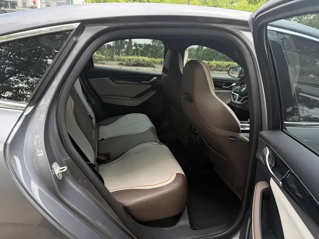 BYD Qin PLUS 2024 из CN, фото 8