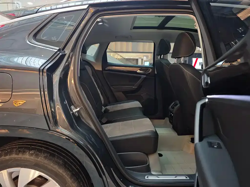 Volkswagen Tayron X 2022 из CN, фото 4