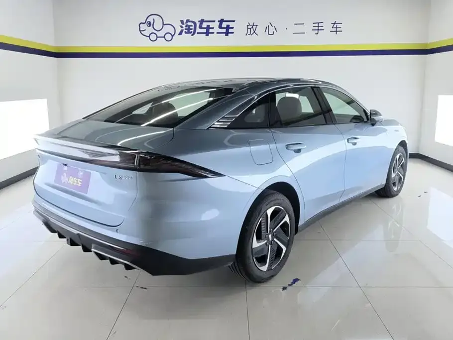 Geely Galaxy L6 — фото 2