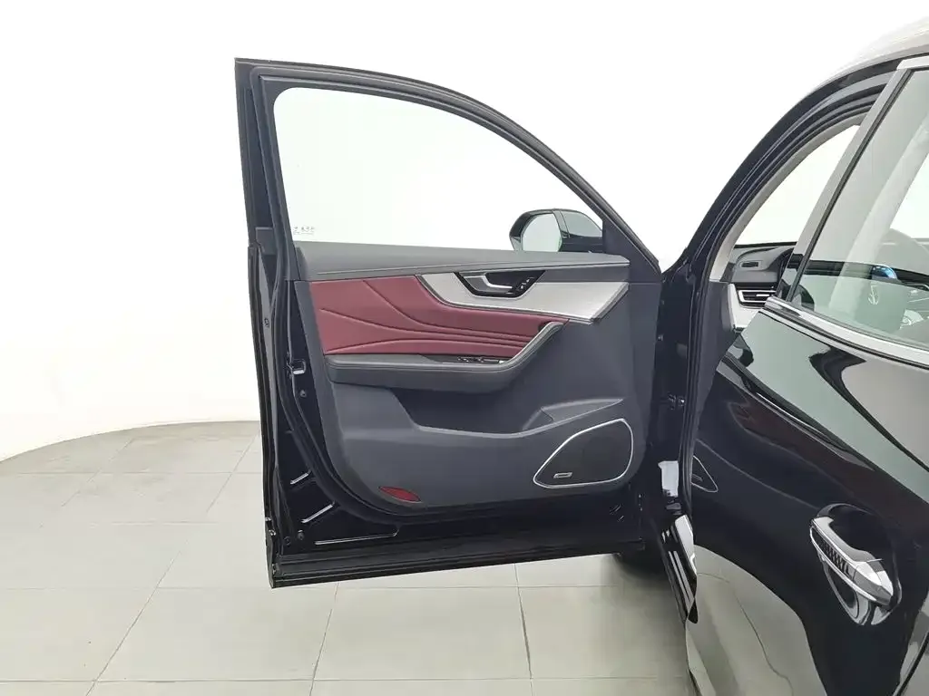 Hongqi HS5 2024 из CN, фото 2