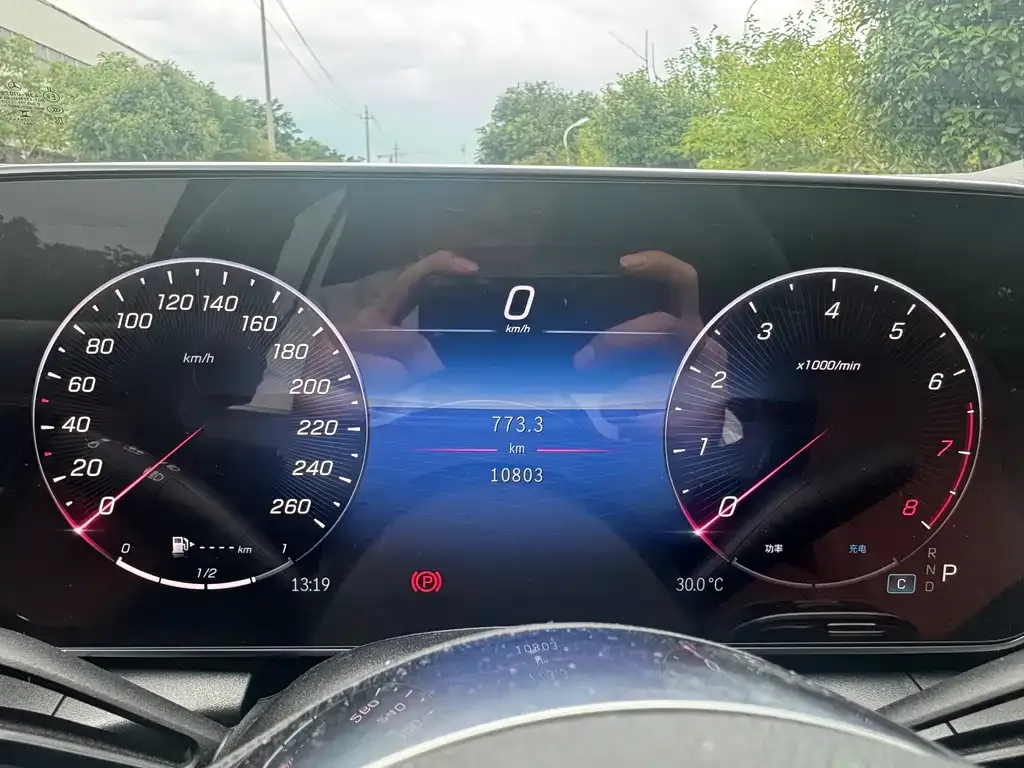 Mercedes-Benz GLC 2024 из CN, фото 2
