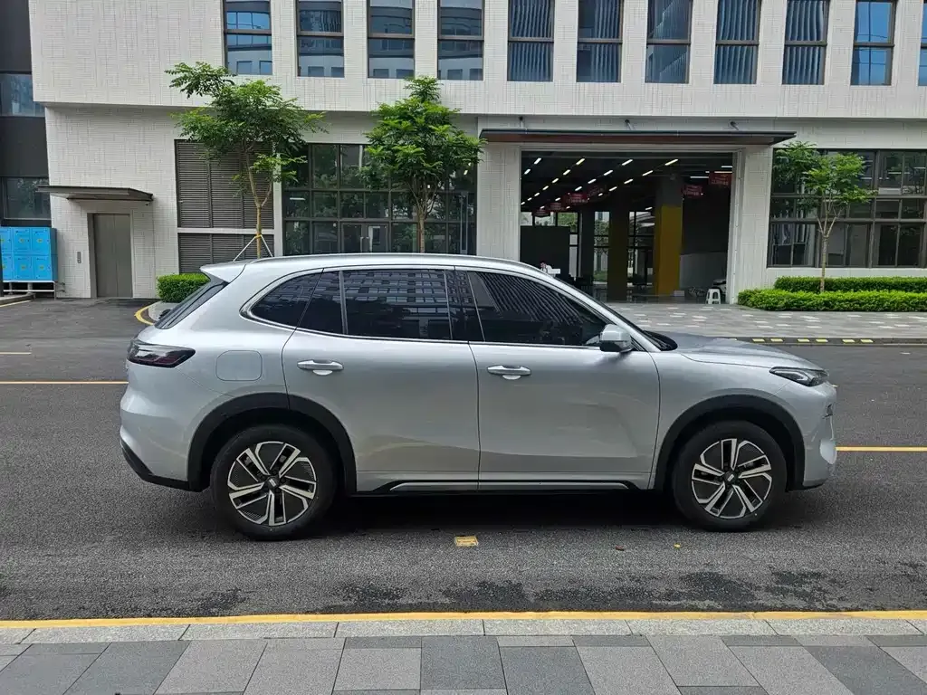 Geely Galaxy Xingjian 7 — фото 9
