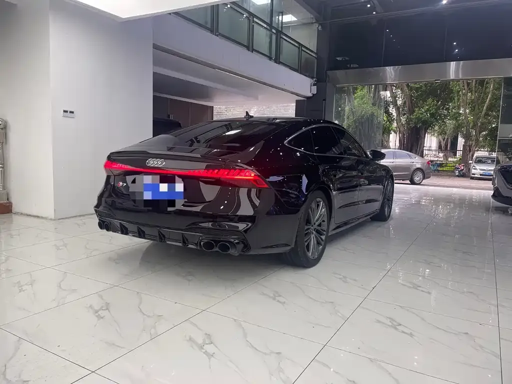 Audi A7 — фото 6